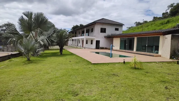 GRANJA 1800m2 COM 06 QUARTOS SUÍTES, FAZEND COMENDADOR,2 SALAS,PISCINA,ÁREA GOURMET