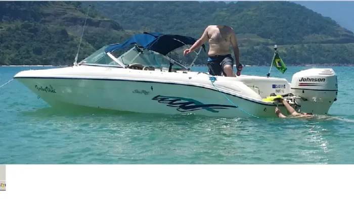 Lancha Sea Ray 175 18 pés com motor Johnson 115Hp Estado de zero