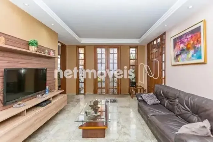 Venda Casa João Pinheiro Belo Horizonte