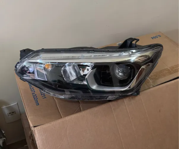 Farol Tracker sem Led* Original!! 2020/23 