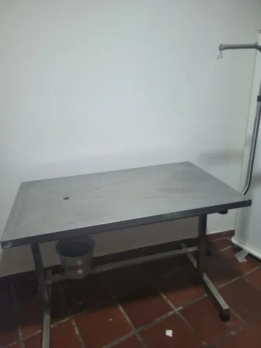Mesa de Aço Inox para Consultório Veterinário