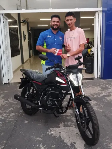 MOTO COM ZERO DE ENTRADA 