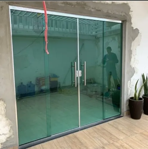 PORTA 4 FOLHAS VIDRO