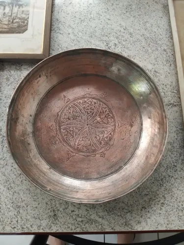 BANDEJA DE COBRE MACIÇA E UMA TREMPE EM CARBONO ITALIANA..VALOR A COMBINAR  