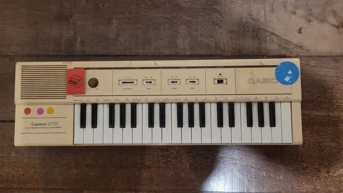 Teclado casiotone branco