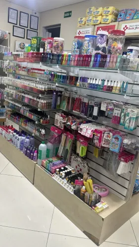 Móveis drogaria/ perfumaria/ loja usado