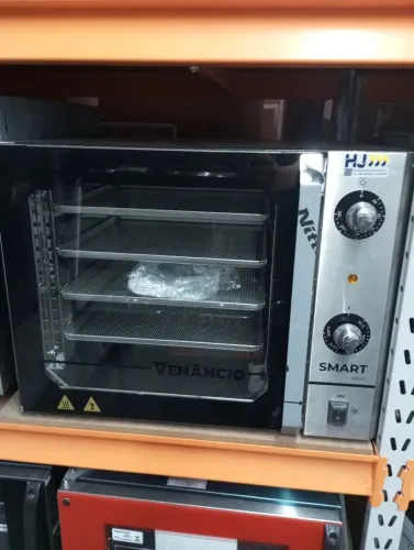 NZ. Forno elétrico convector 4 assadeiras Venâncio 