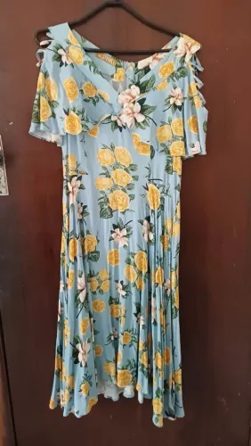 Vestido florido longo (tamanho GG)