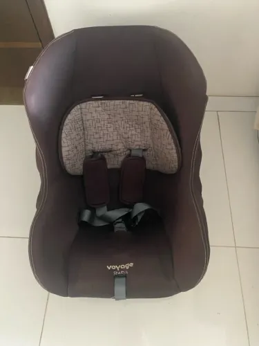 Bebê conforto.