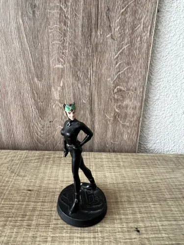 Figura colecionável Catwoman Gatúbela DC Comics 2008 estatueta para colecionador