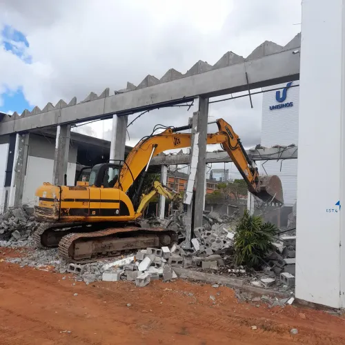 Desmonte dr rocha alterada e concreto demolições  e outros 