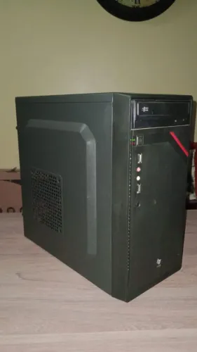 Gabinete Pichau Basic Preto + Leitor CD/DVD