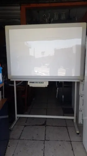 Quadro branco eletrônico Panasonic KX-B530 com suporte