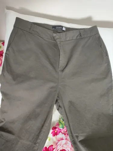 Calça 46 feminina. Verde