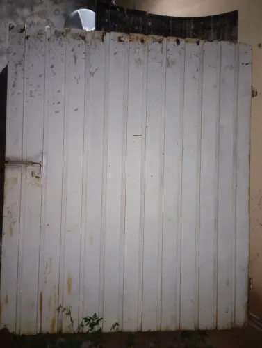 vende se um portão