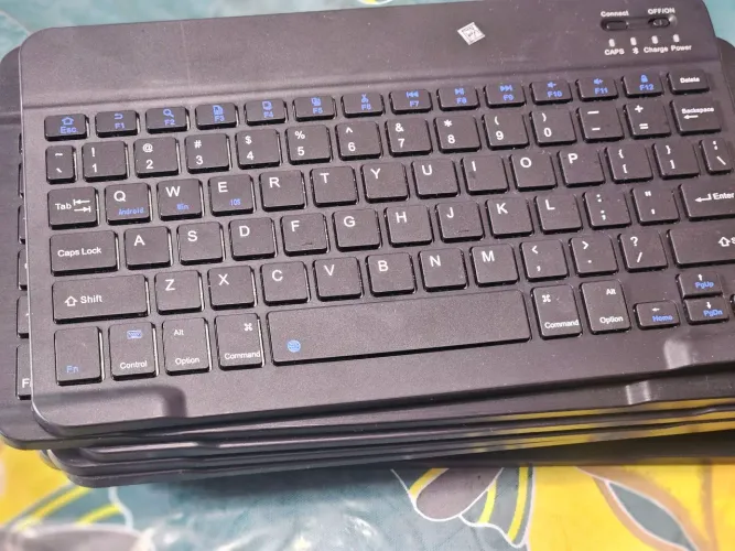 Lote de Teclado Bluetooth