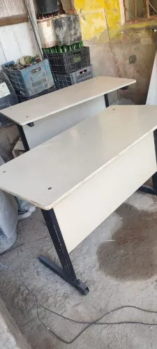Mesa para escritório