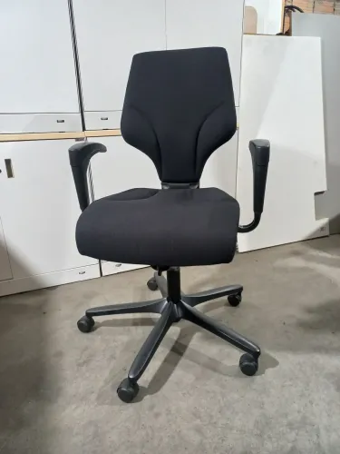 Cadeira  64 giroflex  com garantia 