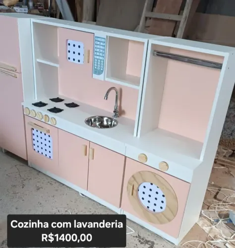 Cozinha Infantil, berços, pentedeira..moveis para crianças