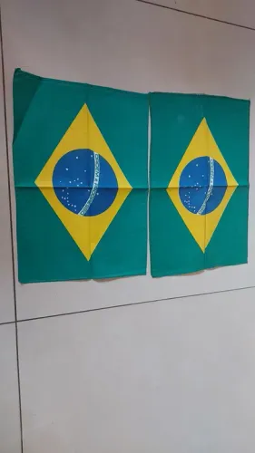 02 Bandeiras do Brasil antigas tipo pano só venda não troco por nada 