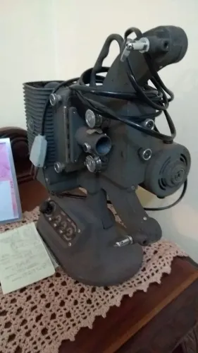 Projetor antigo 8mm Djur Fracês (decada 30)