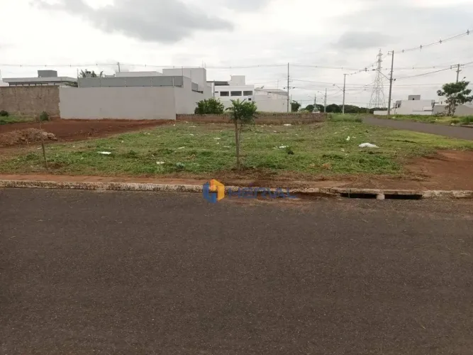 Terreno à venda, 375 m² por R$ 426.000,00 - Bom Jardim - Maringá/PR