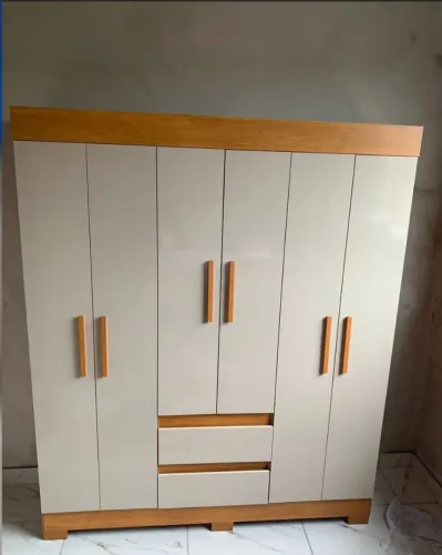 Guarda-Roupa de Casal Moderno