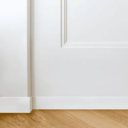 Rodapé 05 cm em Poliestireno Liso Branco - Metro