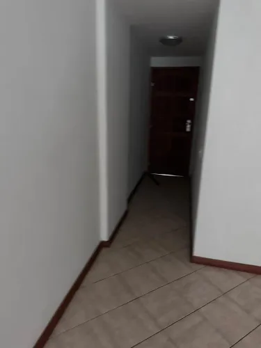 Apartamento para aluguel com 71 metros quadrados com 1 quarto