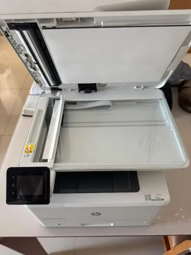 Impressora HP LaserJet Pro M428fdw - Multifuncional (Imprime, Copia, Digitaliza) + Wi-Fi