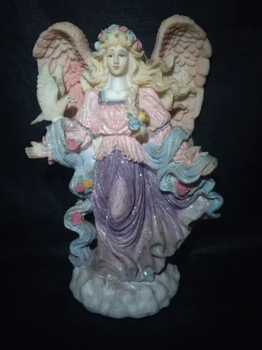 Anjo  em  resina  