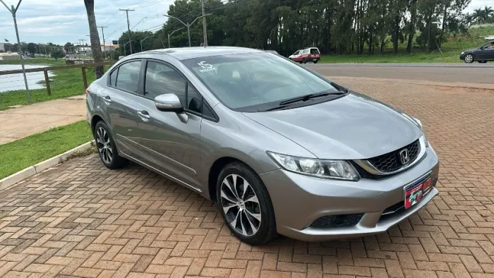 Honda Civic Sedan LXR 2.0 Flexone 16V Aut. 4P 2015