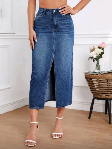 Saia Jeans Longa Fenda Frontal - Lavagem Escura, Moderna e Elegante<br>
