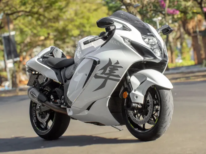Suzuki Hayabusa Gsx1300ra Esportiva