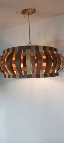 Só retirando aqui no meu ateliê luminária em madeira trançada 063 diâmetro 020cm altura