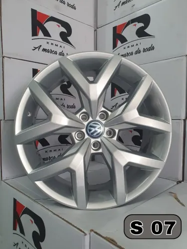 Roda VW amarok aro 17 prata krmai 