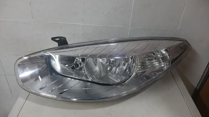 Farol fluence esquerdo