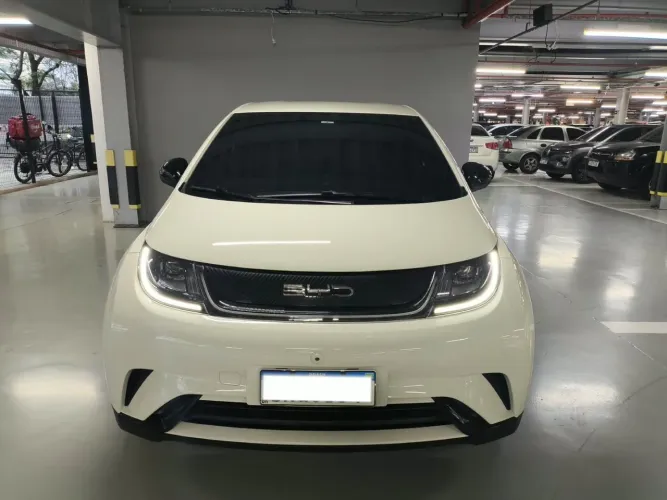 BYD Dolphin EV (Elétrico) 2024