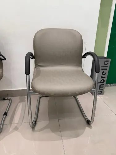 Cadeira 4
