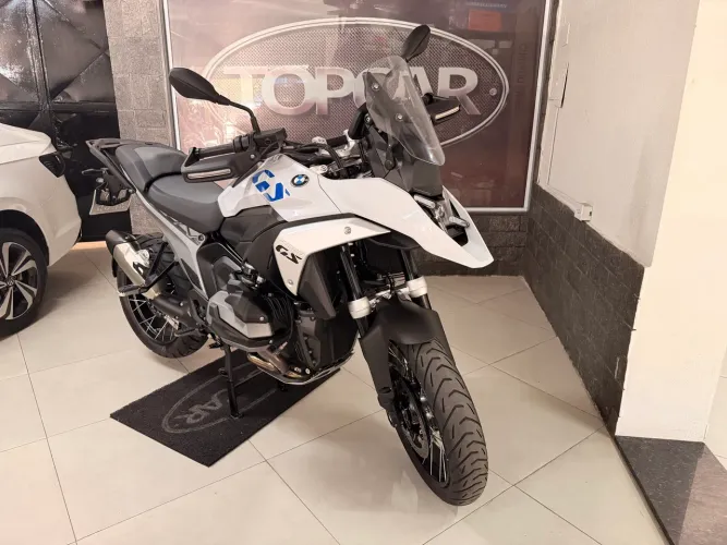 BMW Gs 1300 2026   831 kms 