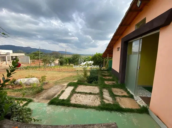Oportunidade! Chácara à venda em Igarapé/MG Acesso ao Asfalto, Piscina, 2 Quartos e Pomar 