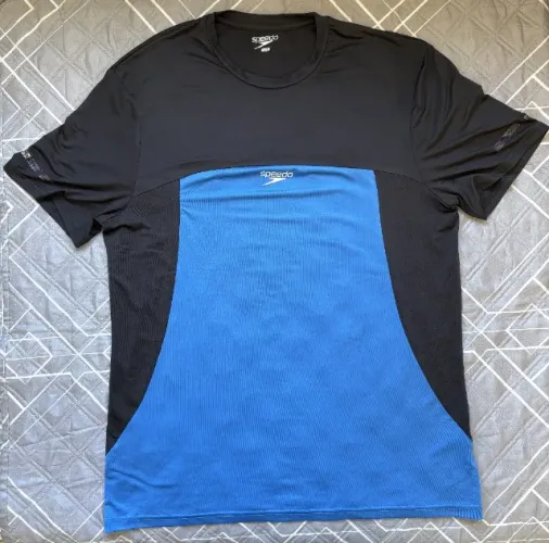 Camiseta Speedo Dry Fit - tam. GG