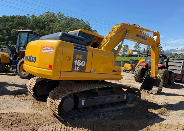 Escavadeira Komatsu PC160 Ano 12/12 - Entrada R$17.000,00