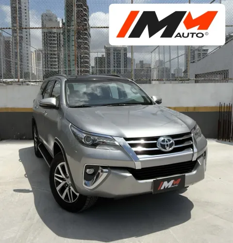 Toyota Hilux SW4 SRX 4X4 2.8 TDI 16V Dies. Aut. 2020