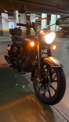 Royal Enfield Classic 350 Black