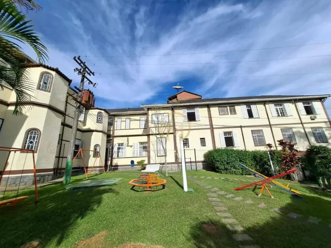 Execelente apartamento condomínio Majestoso Cremeri Petrópolis/RJ!