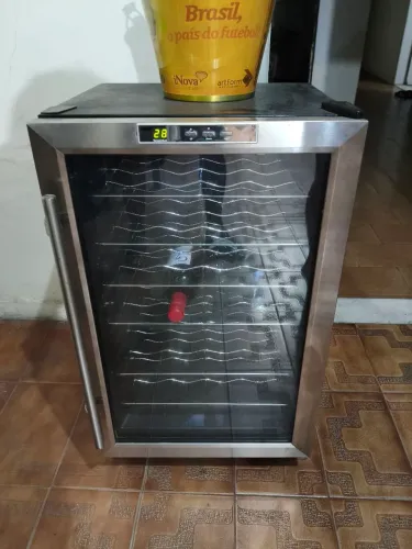 ADEGA PRA VINHO P/24 GARRAFAS 
