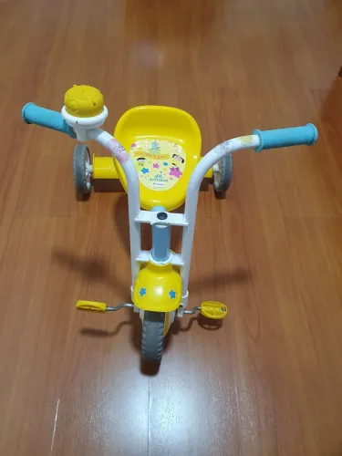 Triciclo infantil