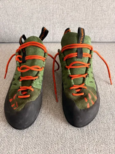 Sapatilha La Sportiva Tarantulace Olive | Tiger