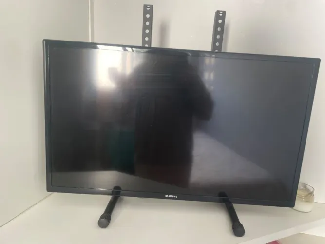 TV Samsung 32? Smart TV - Não liga - Para conserto/peças